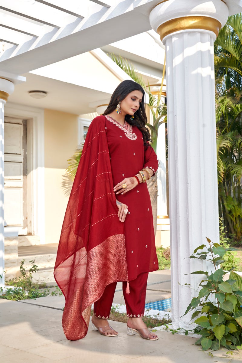 VISHVA CREATION Maroon Embroidered Kurta Set for Women - Image 2